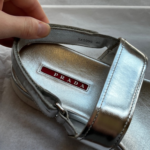 Metallic silver chrome PRADA slingback sandals - Picture 6 of 6